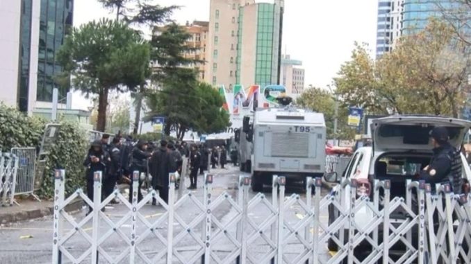 israil-baskonsoloslugu-etrafinda-silahla-ates-eden-sahis-yakalandi-d7hQRdOF.jpg