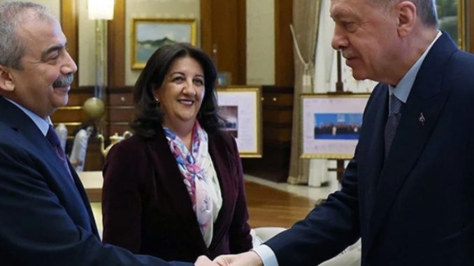 yilmaz-ozdilden-carpici-yorum-soylenmeyen-sakat-bir-seyler-var-ZBhTDuVc.jpg